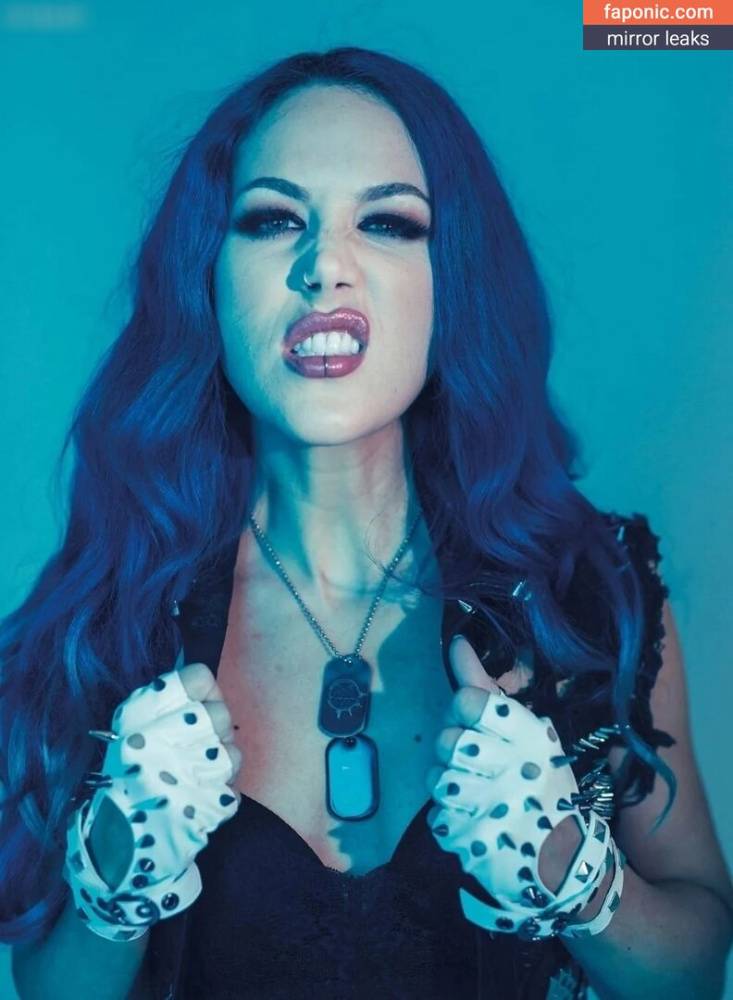 Alissa White-Gluz aka AlissaWhiteGluz Nude Leaks Patreon - #2