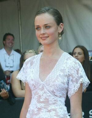 Alexis Bledel / alexisbledelofficial Nude Leaks - Fapello - #24