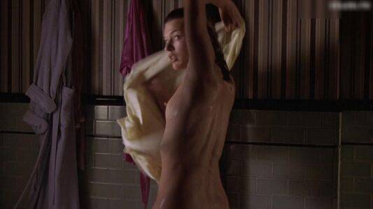 Milla Jovovich / MillaJovovich Nude Leaks - #27