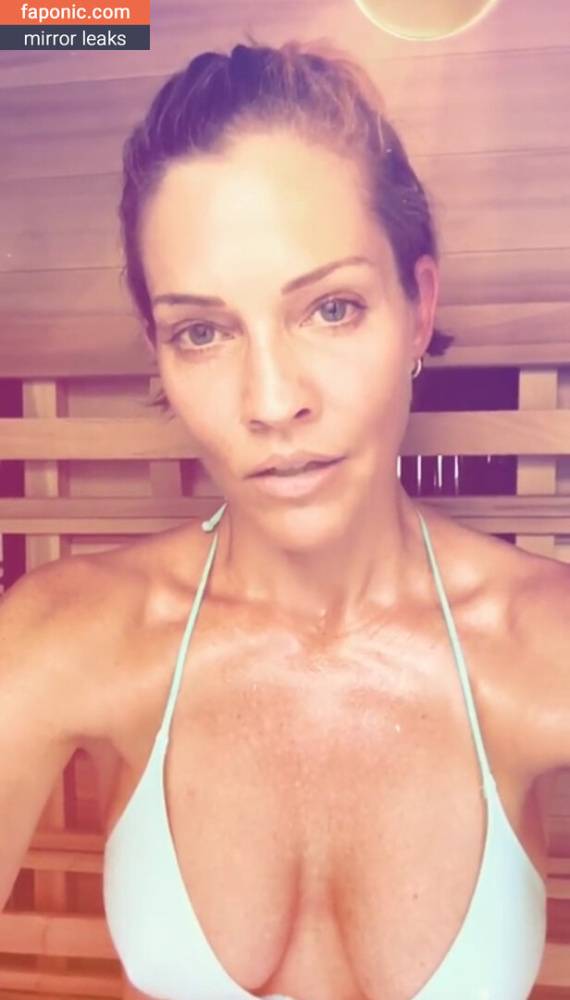 Cylon aka Tricia Helfer aka officialtriciahelfer Nude Leaks - #15