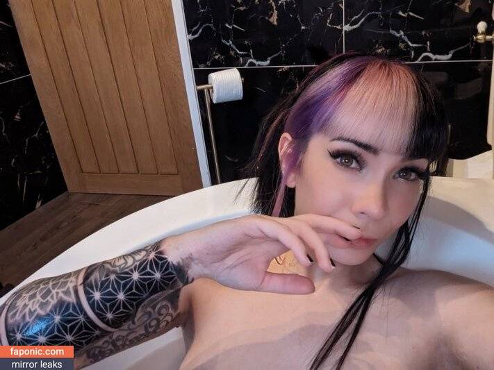 AllThingsSkarlett aka Chloe Drinkwater aka Skarlett Riot Singer aka skarlett_sr Nude Leaks Patreon - #18