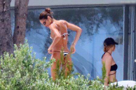 Izabel Goulart / iza_goulart / izabelgoulart Nude Leaks - #11