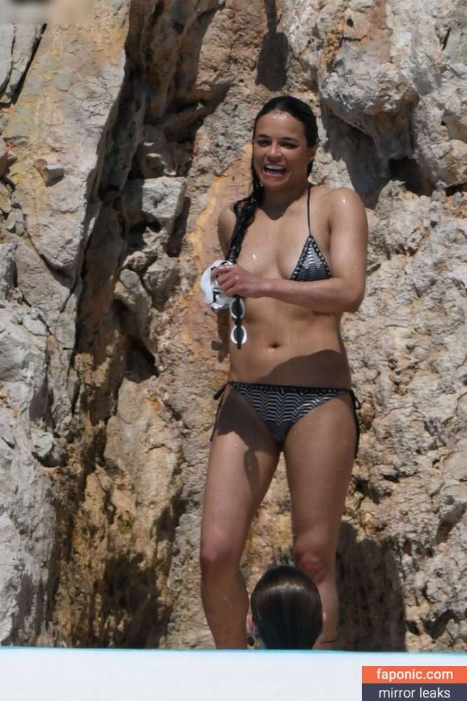 MRodOfficial aka Michelle Rodríguez Nude Leaks - #4