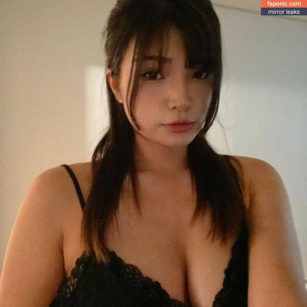 Karenxtran aka Strawberry.bunni aka seunnngmiii Nude Leaks - #12