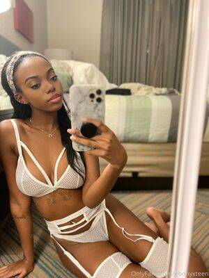 _ebonyx / ebonyxteen / ebonyxvenus / the_blackvenus Nude Leaks - #21