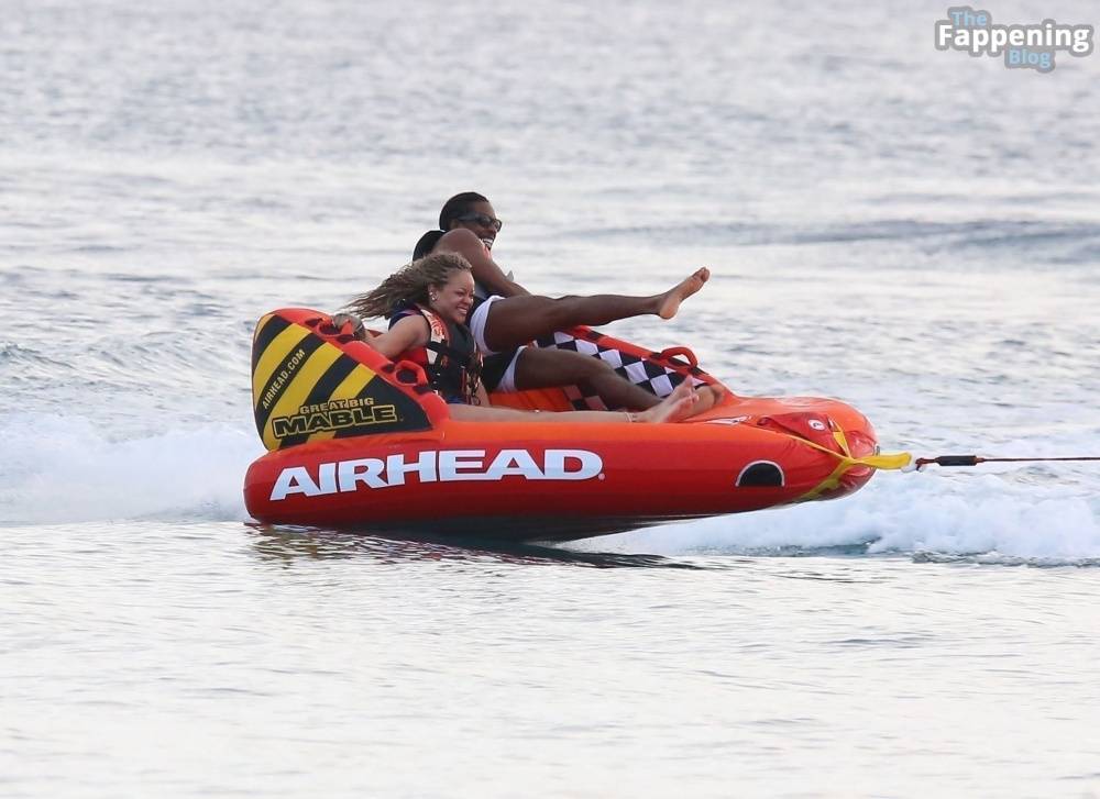 Rihanna & Her Beau are Seen During Their Caribbean Getaway in Barbados (247 Photos) - #23