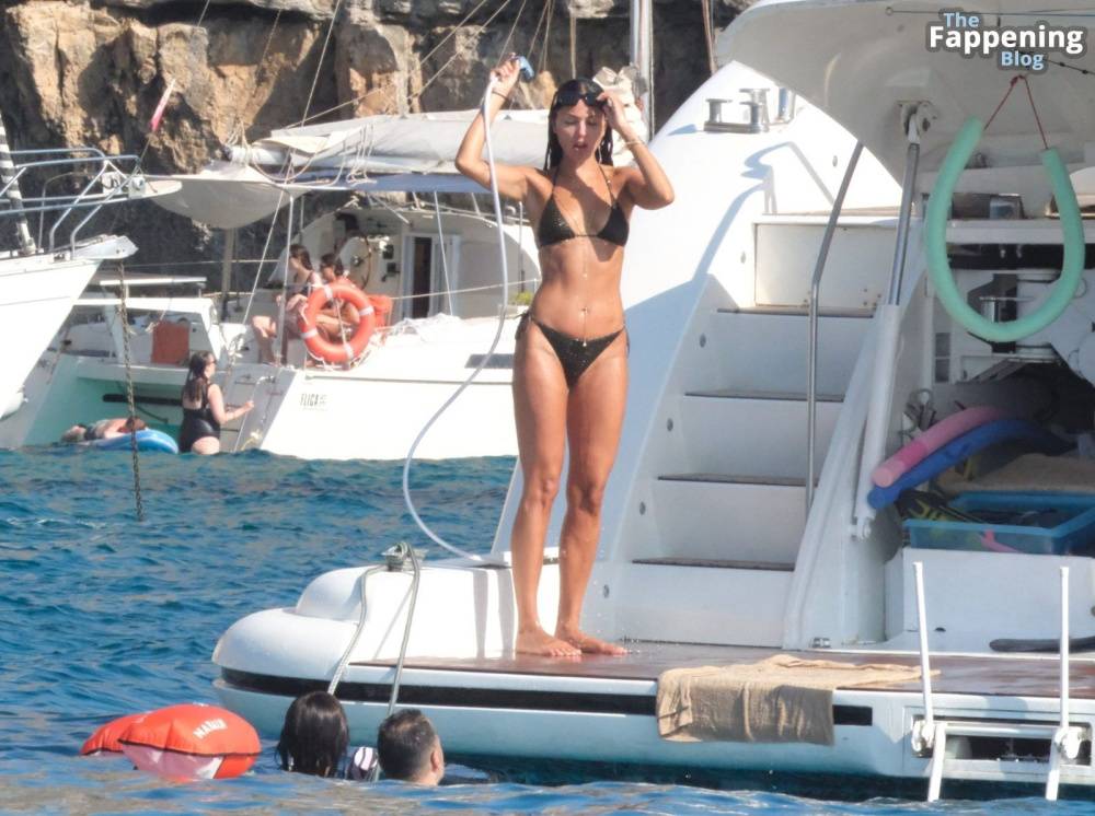 Eiza González Shows Off Her Sexy Bikini Body on a Luxurious Yacht in Ibiza (24 Photos) - #9