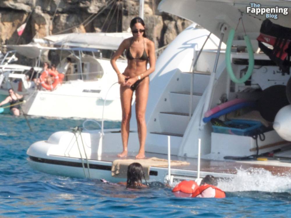 Eiza González Shows Off Her Sexy Bikini Body on a Luxurious Yacht in Ibiza (24 Photos) - #7