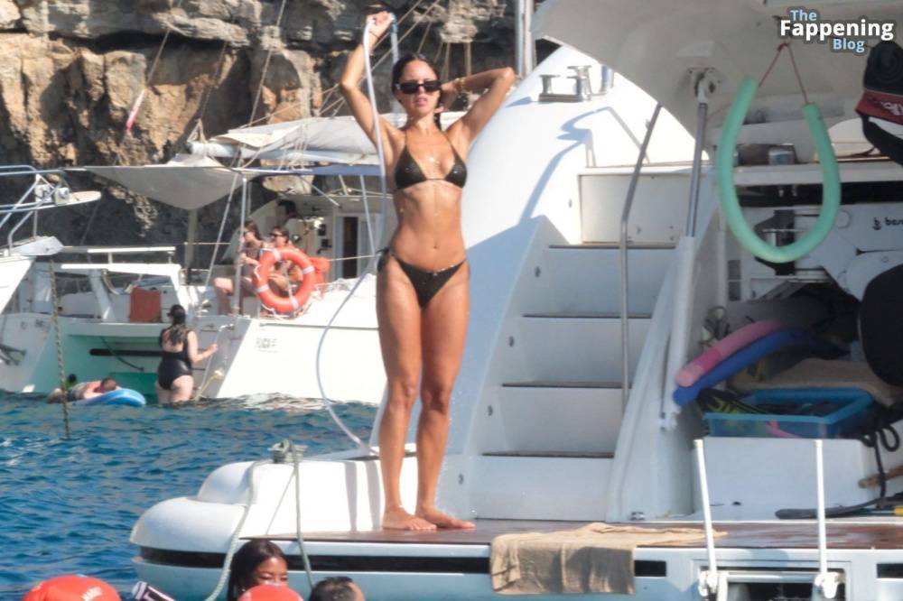 Eiza González Shows Off Her Sexy Bikini Body on a Luxurious Yacht in Ibiza (24 Photos) - #6