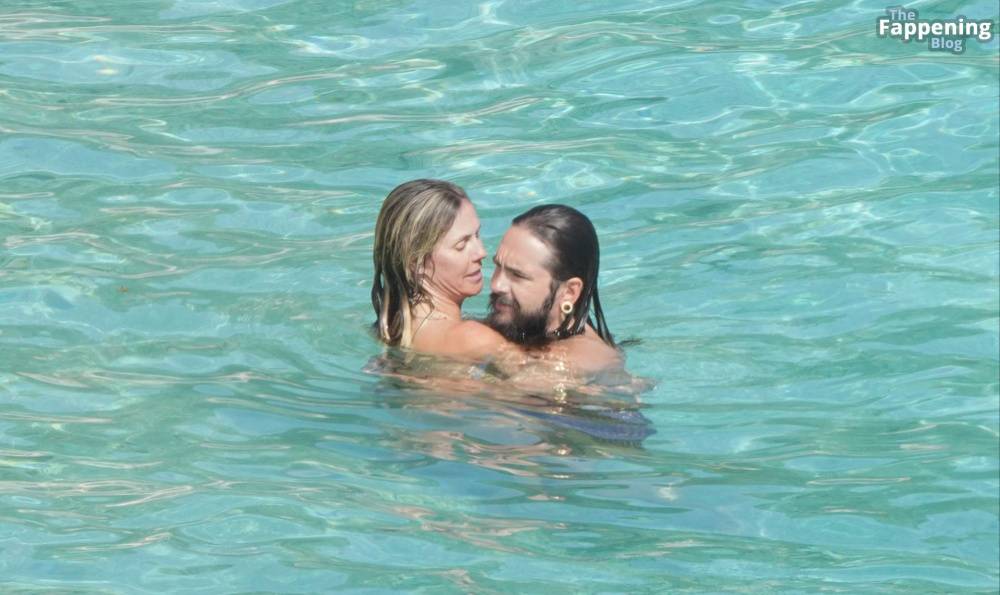 Heidi Klum Enjoys a Blissful Beach Getaway in St. Barts with Her Boyfriend (66 Nude Photos) - #9