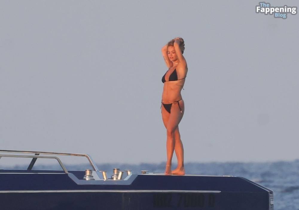 Kate Moss, Lila Moss & Rita Ora Put on a Sexy Bikini Show During Their Holiday in Formentera (98 Photos) - #15