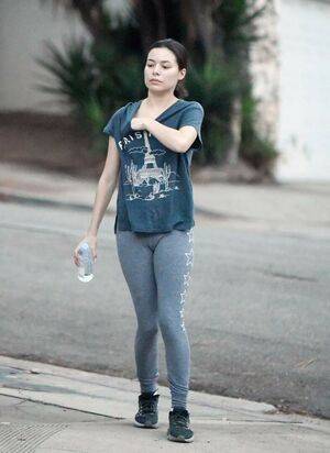 Miranda Cosgrove / MirandaCosgrove / onlyfanssz Nude Leaks - #4