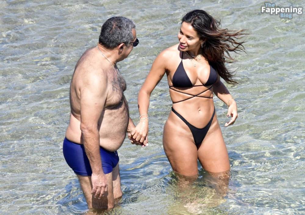 Anitta Enjoys the Hot Summer Sun as She Raised a Few Temperatures Out in Mykonos Island (69 Photos) - #6