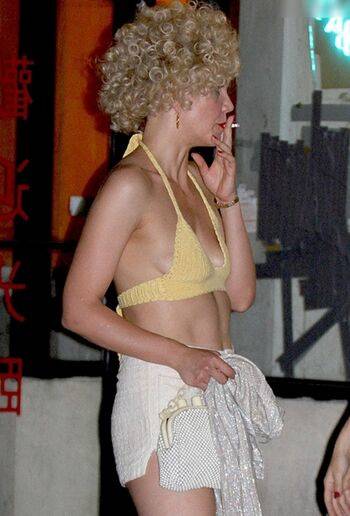 Maggie Gyllenhaal / mgyllenhaal Leaked Nude OnlyFans - #7