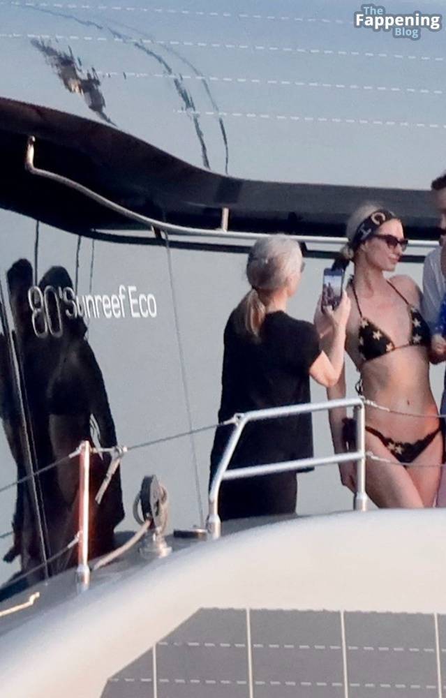 Paris Hilton Enjoys a Summer Break on a Luxury Yacht in Saint Tropez (53 Photos) - #12