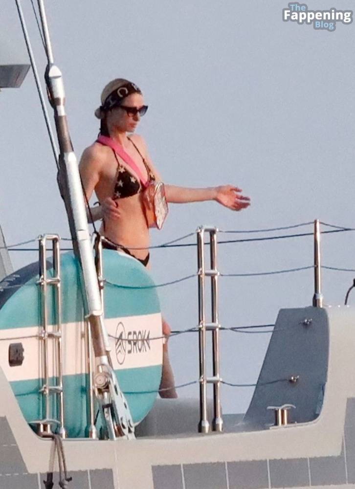 Paris Hilton Enjoys a Summer Break on a Luxury Yacht in Saint Tropez (53 Photos) - #3