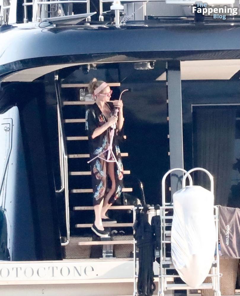 Paris Hilton Enjoys a Summer Break on a Luxury Yacht in Saint Tropez (53 Photos) - #30