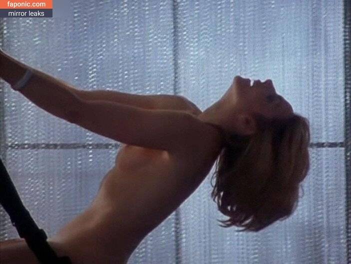 Kim Cattrall aka KimCattrall Nude Leaks - #20