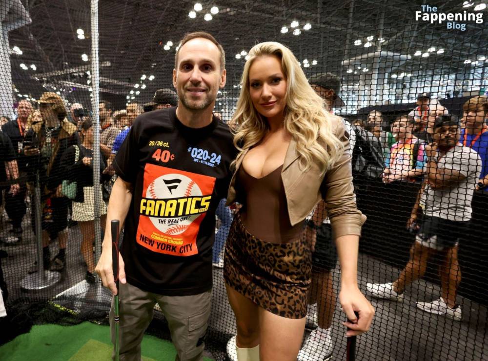 Paige Spiranac Displays Her Sexy Goods at Fanatics Fest in NYC (17 Photos) - #3