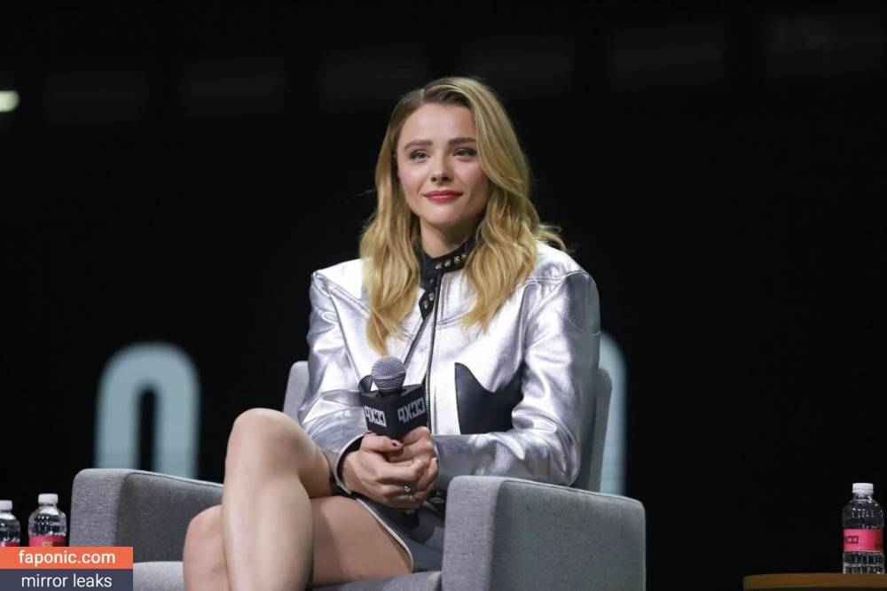 Chloë Grace Moretz aka chloegmoretz aka https: Nude Leaks - #9