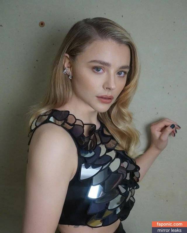 Chloë Grace Moretz aka chloegmoretz aka https: Nude Leaks - #16