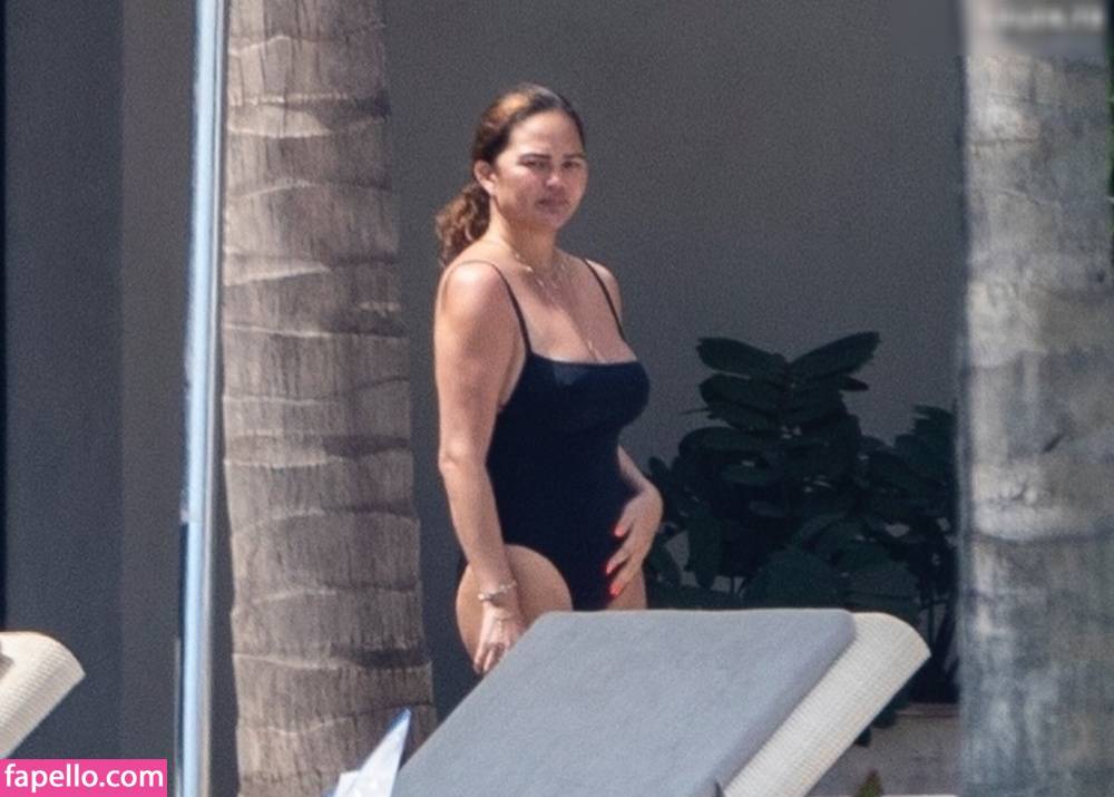 Chrissyteigen / chrissyteigen Nude Leaks OnlyFans - TheFap - #23