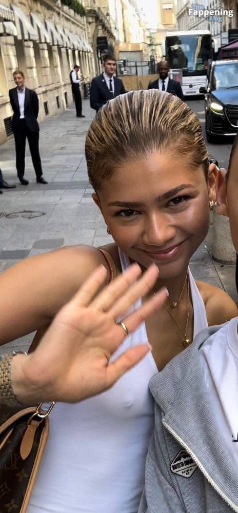 Zendaya Goes Bralessin Paris (30 Photos) - #15