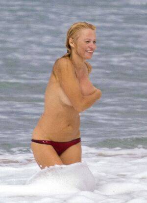 Pamela Anderson / mepamelaanderson / pamelaanderson Nude Leaks - #27