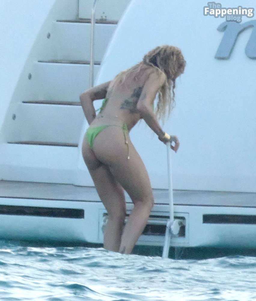 Rita Ora Displays Her Sexy Tits & Butt in a Green Bikini (65 Photos) - #28