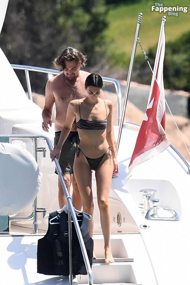 Vittoria Ceretti & Leonardo Di Caprio Soak Up the Sun in Sardinia (133 Photos) - #26