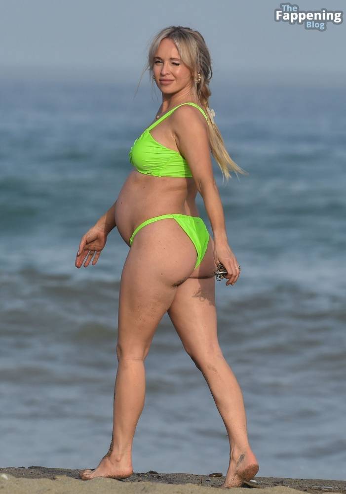 Jorgie Porter Shows Off Her Baby Bump Out on the Beach During Her Holiday in Spain (36 Photos) - #2