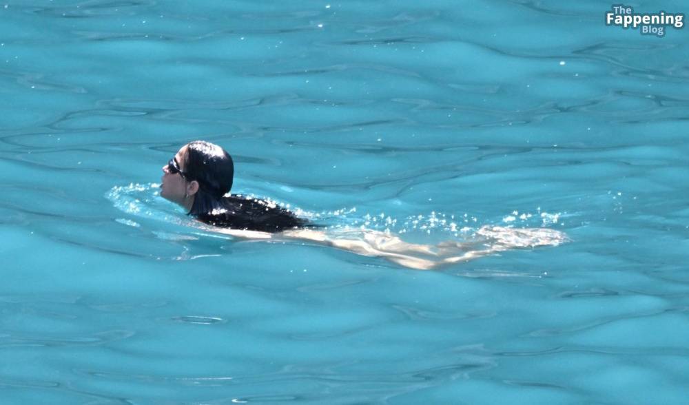 Katy Perry & Orlando Bloom Enjoy a Swim During Their European Italian Getaway (84 Photos) - #3