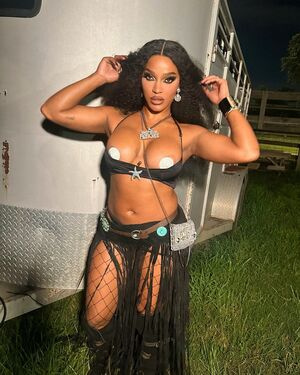 "The Puerto Rican Princess" / Joseline Hernandez / joseline / joselinescabaret / msjoseline Nude Leaks - #14