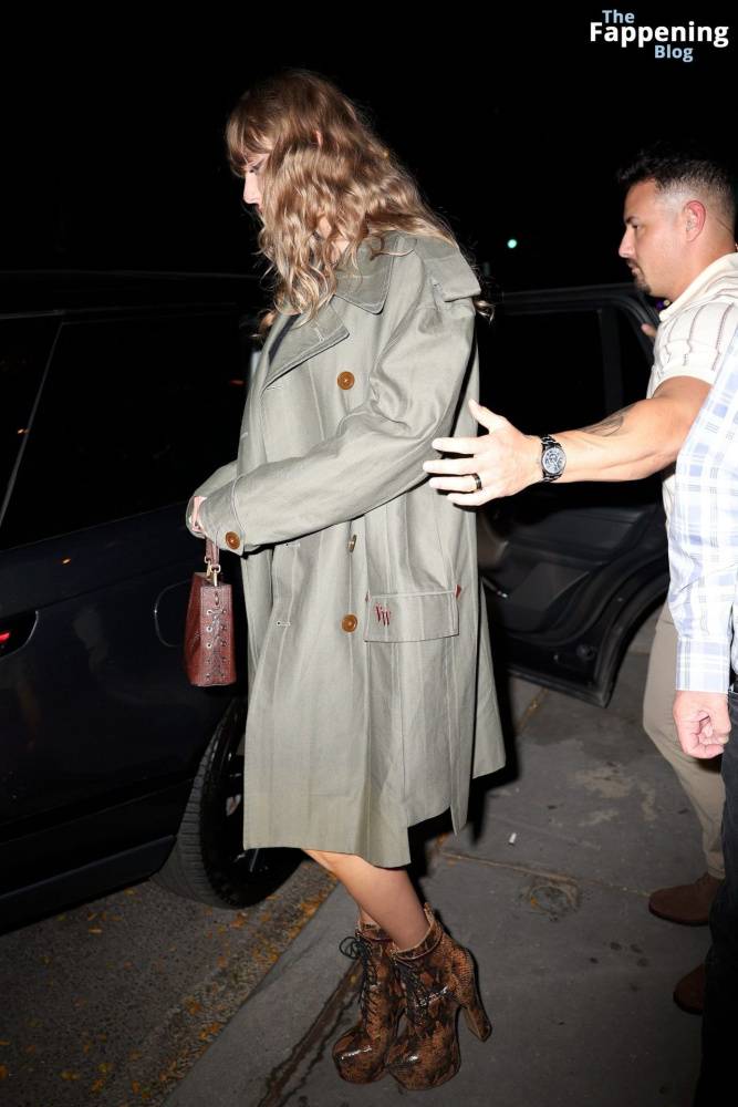 Taylor Swift Displays Her Slender Legs in a Plaid Mini Skirt on NYC Night Out (16 Photos) - #7