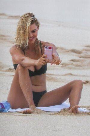 Kelly Rohrbach / kellyrohrbach Nude Leaks - Fapello - #30