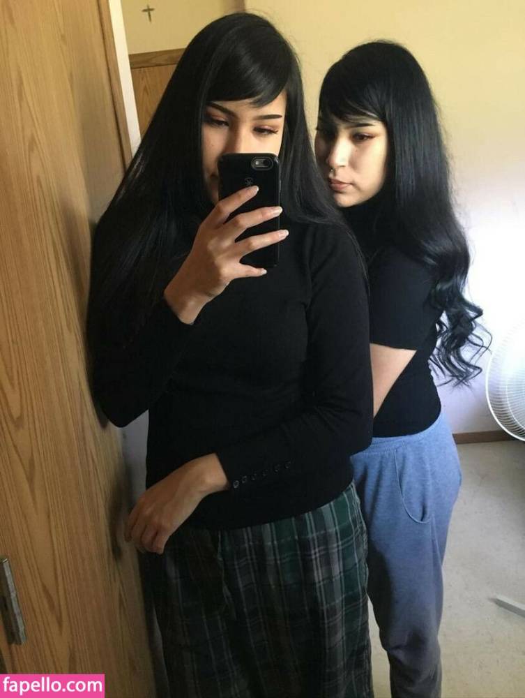 Latina Twin Sisters / Lvl_jzn Nude Leaks OnlyFans - TheFap - #9