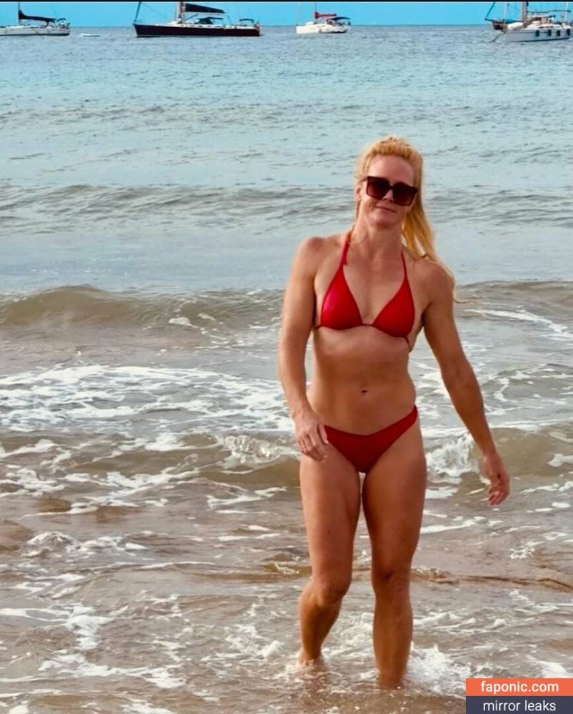 951825052 aka Holly Holm aka hollyholm Nude Leaks OnlyFans - #main