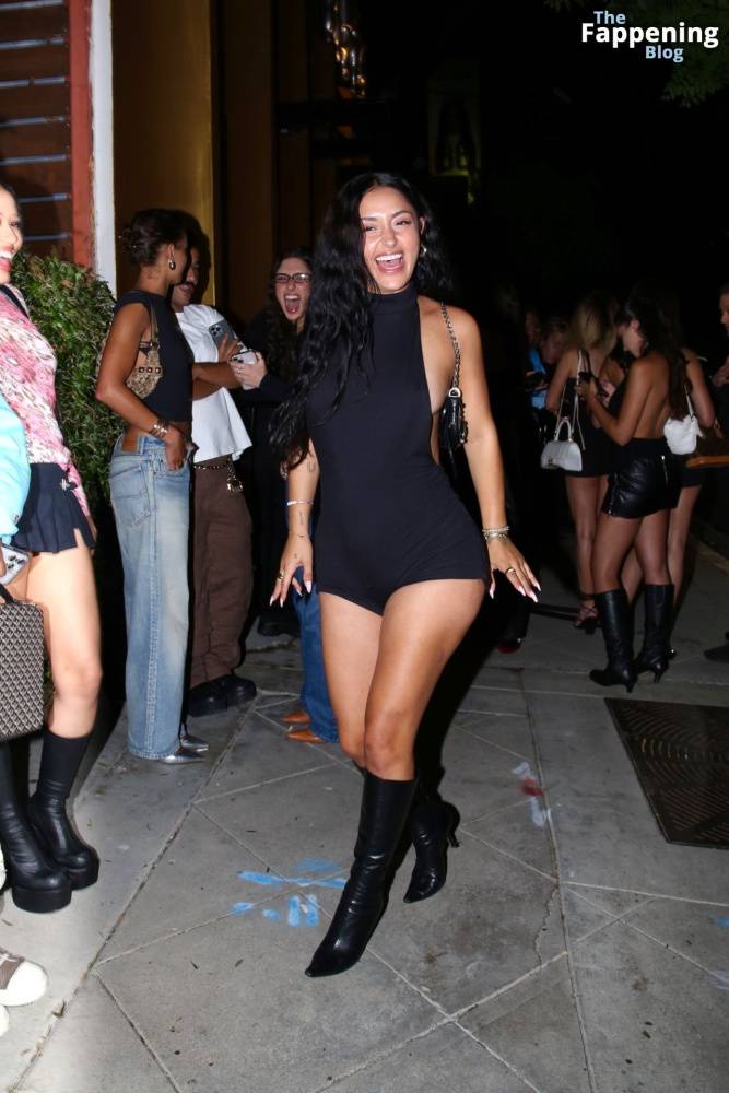 Leah Kateb Shows Off Her Sideboob in WeHo (23 Photos) - #main