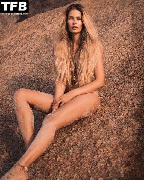 Yasmin Brunet Nude & Sexy Collection on dailyfans.net