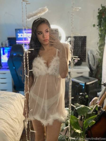 Indiefoxx Angel Lingerie Selfies Onlyfans Set Leaked - Usa