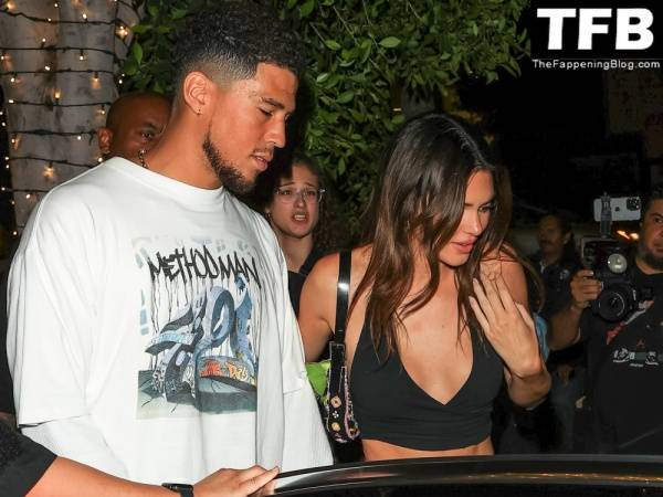 Kendall Jenner & Devin Booker Arrive at Catch Steak in WeHo