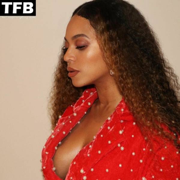 Beyoncé Nude & Sexy Collection 13 Part 3 on dailyfans.net