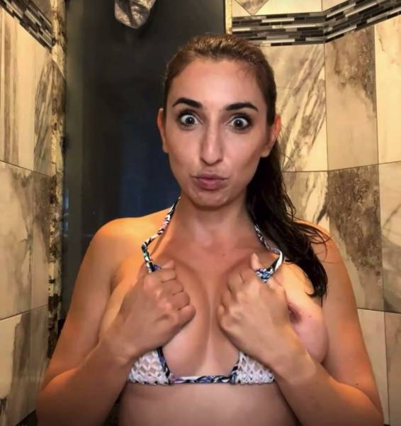 Christina Khalil Livestream Nipple Slip Onlyfans Video Leaked on dailyfans.net