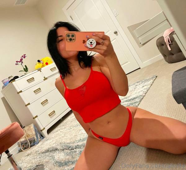 Alinity Braless Red Thong Mirror Selfies Onlyfans Set Leaked on dailyfans.net