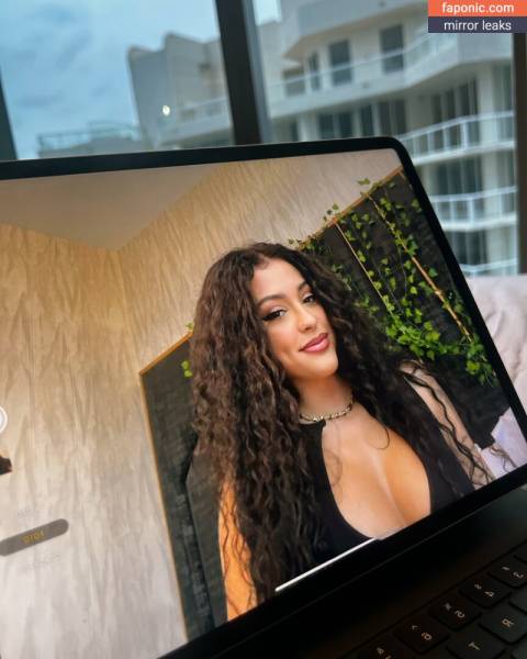 Malu Trevejo aka malutrevejo aka malutrevejo18 Nude Leaks OnlyFans on dailyfans.net