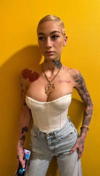 Bhad Bhabie Sexy Tight Corset Cleavage Onlyfans Set Leaked on dailyfans.net