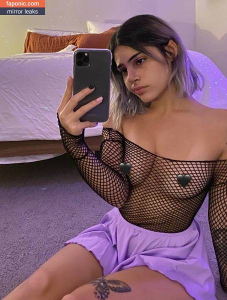 Lavlys aka pixielys Nude Leaks OnlyFans on dailyfans.net