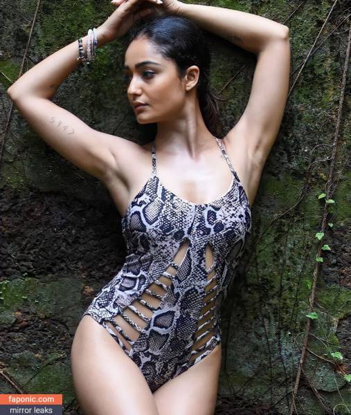 Tridha Choudhury aka tridhac Nude Leaks on dailyfans.net