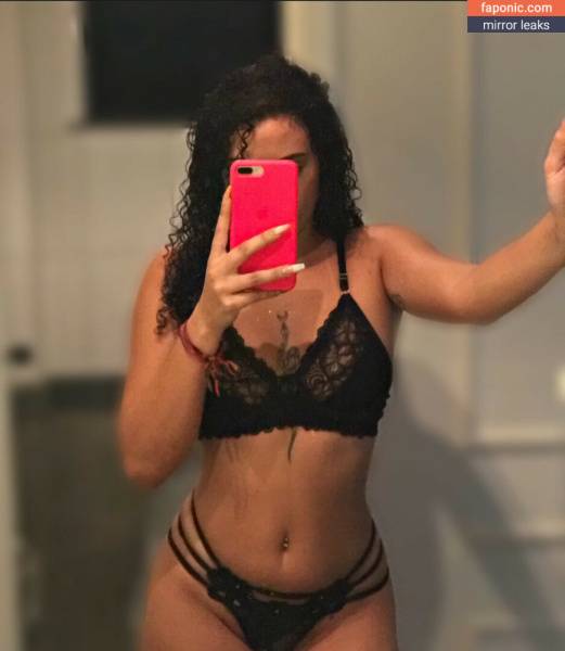 Lizmoraisx Nude Leaks on dailyfans.net