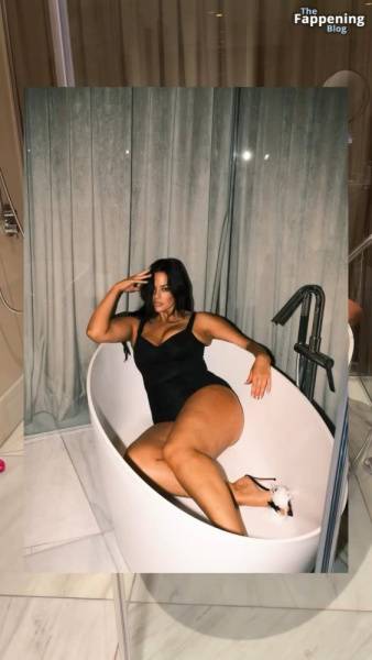 Ashley Graham Sexy (30 Pics + Video) on dailyfans.net